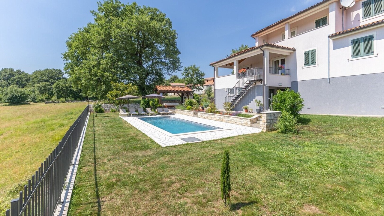Photo of Outdoor in Jakovici