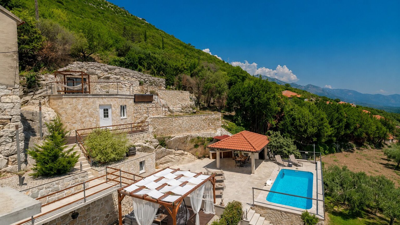 Photo of Outdoor in Popovici