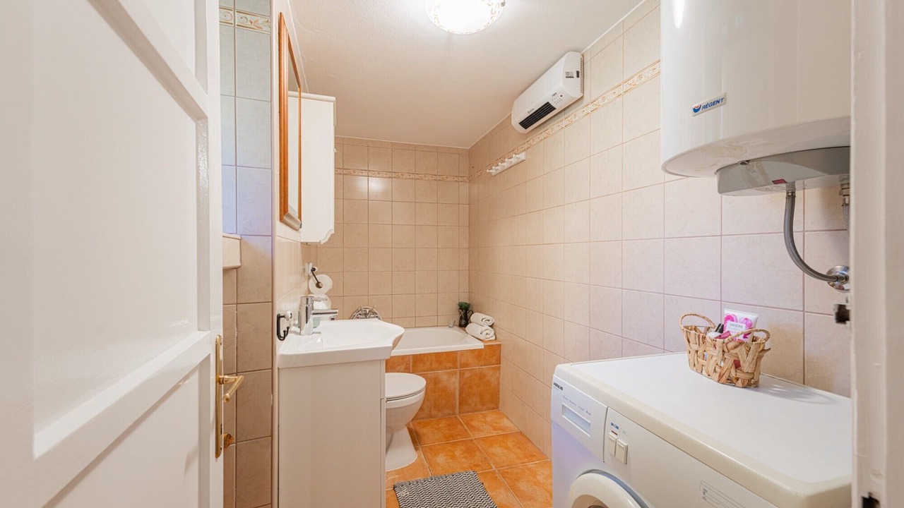 Photo of Bathroom in Rasa