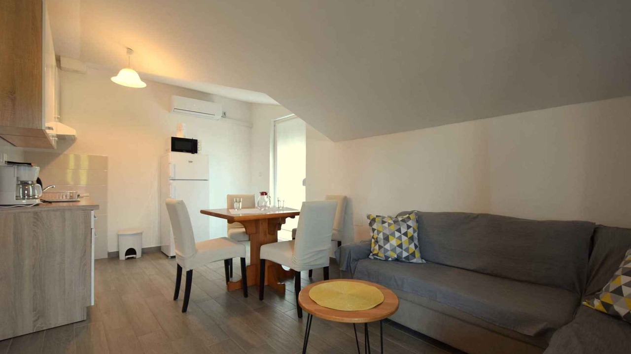 Photo of Livingroom in Gabonjin