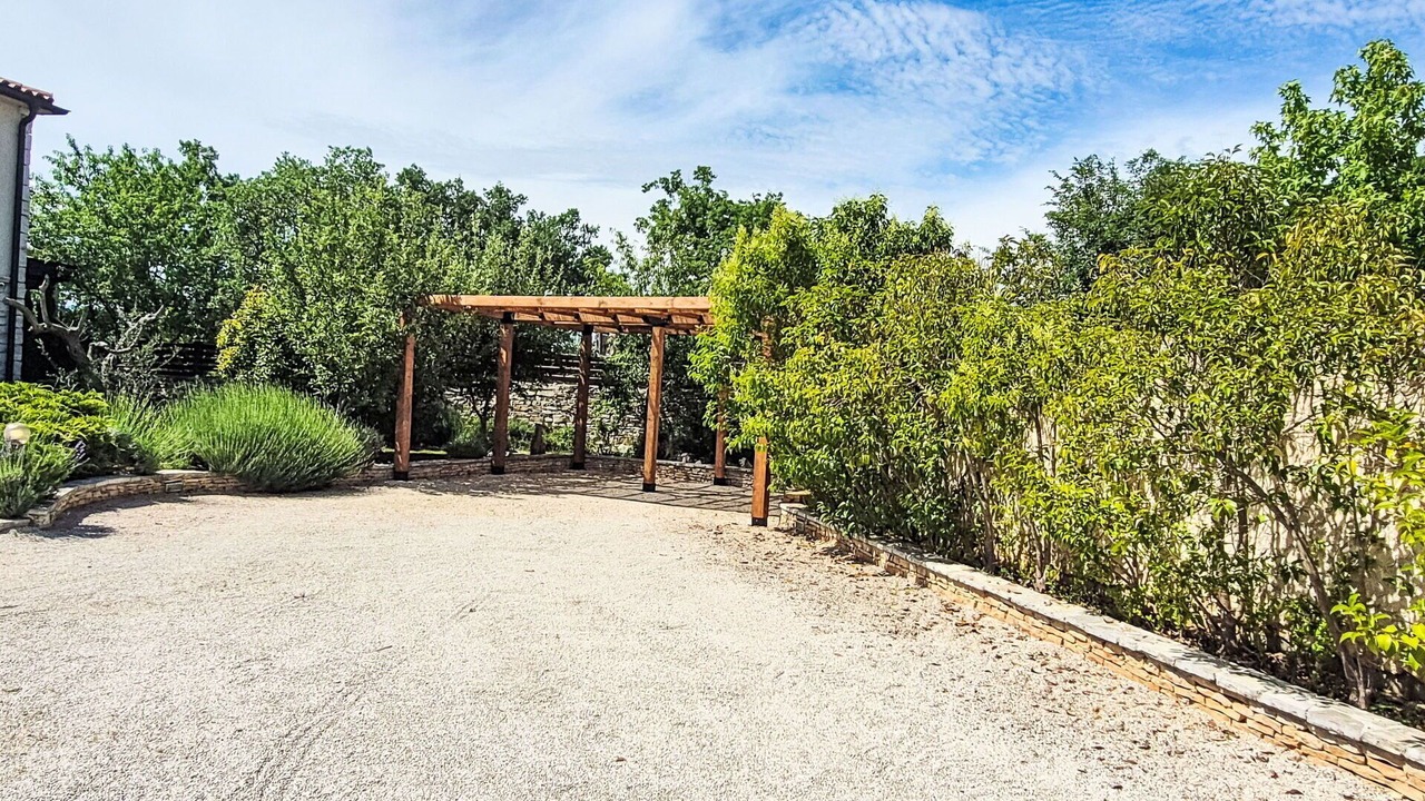 Photo of Outdoor in Cabrunici