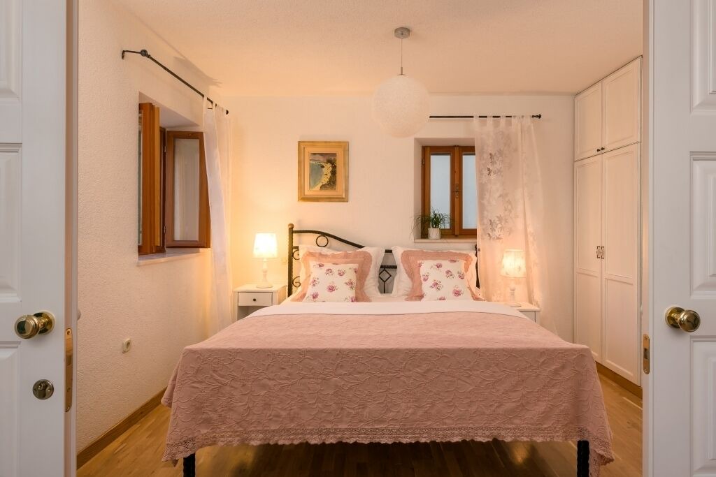 Photo of Bedroom in Bol