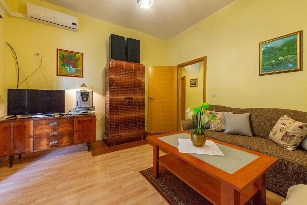 Photo of Livingroom in Ugljan
