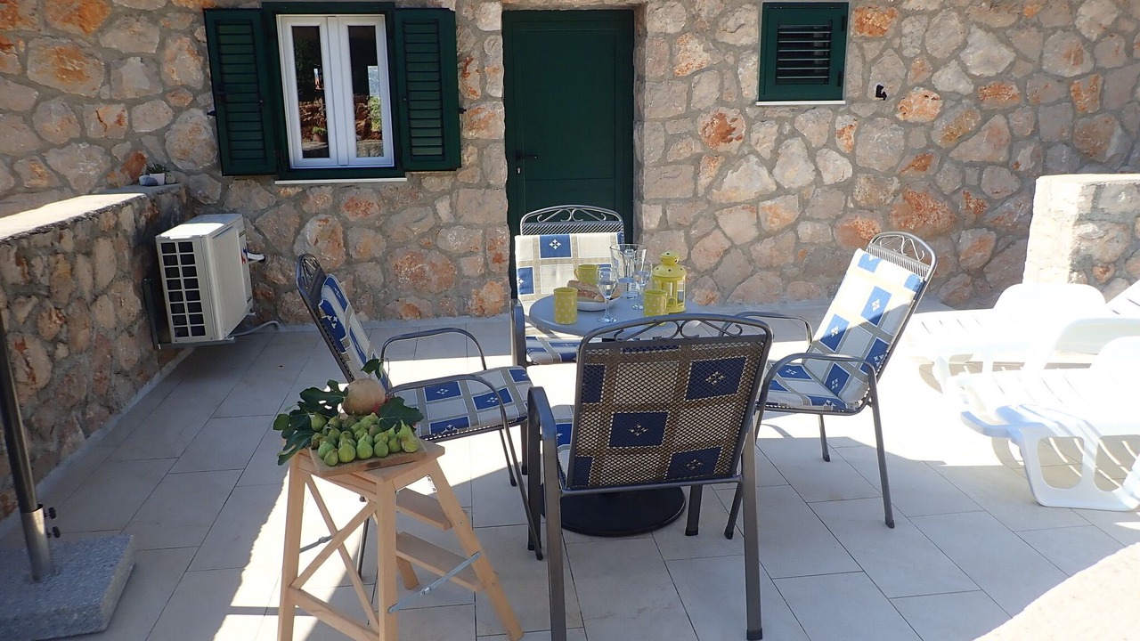 Photo of Outdoor in Seline