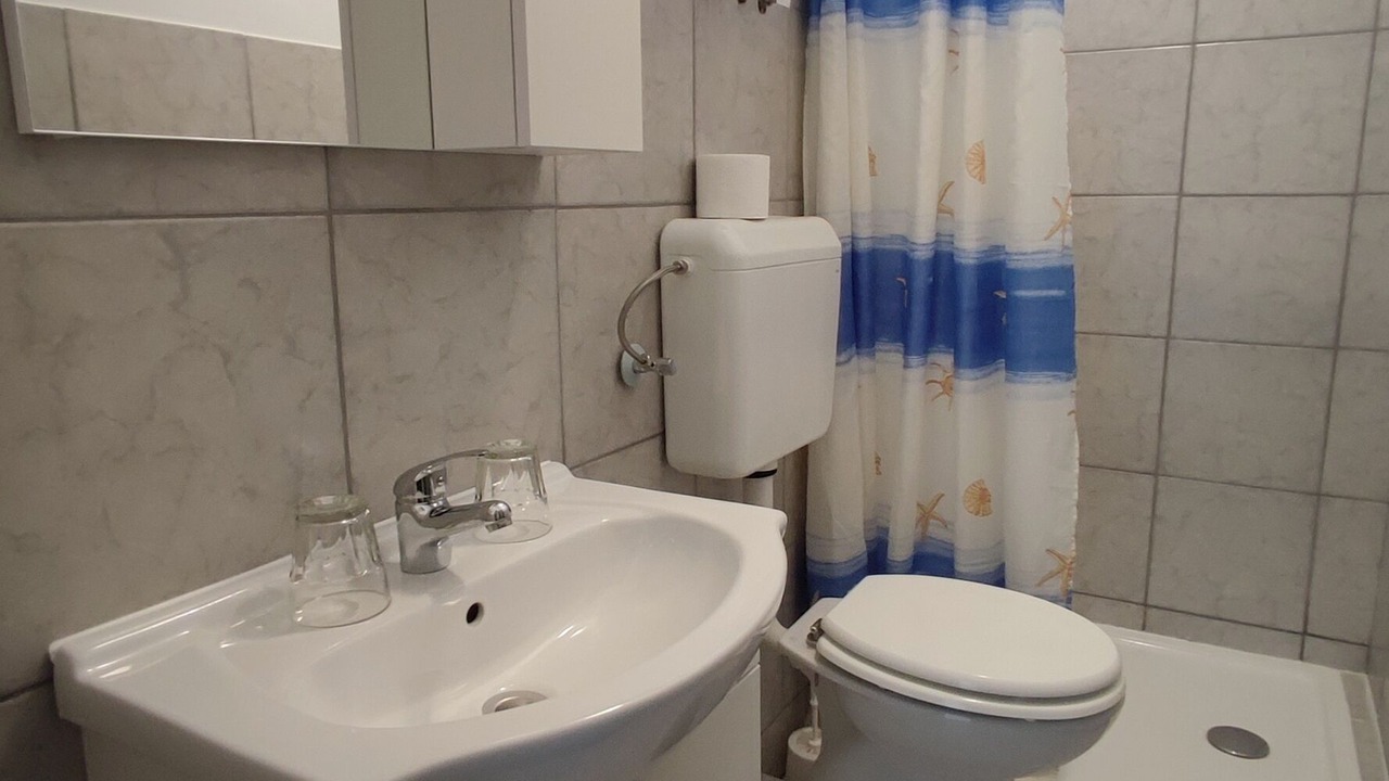 Photo of Bathroom in Palit