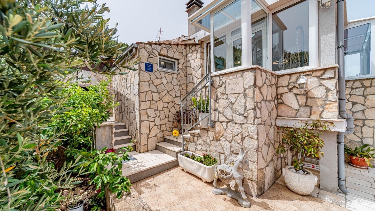 Photo of Outdoor in Blato