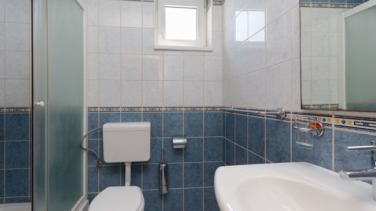 Photo of Bathroom in Malinska-Dubasnica