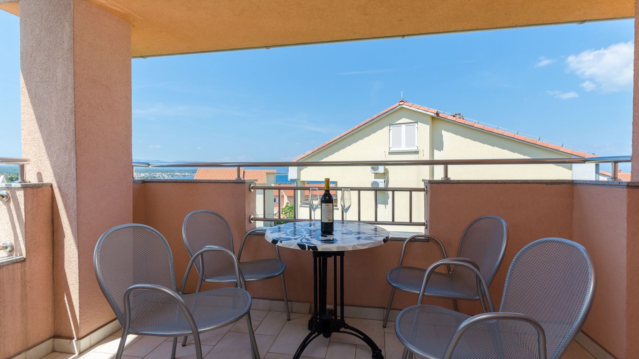 Photo of Patio Balcony in Malinska-Dubasnica