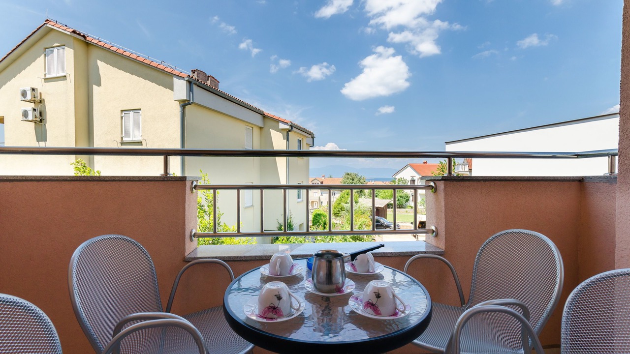 Photo of Patio Balcony in Malinska-Dubasnica