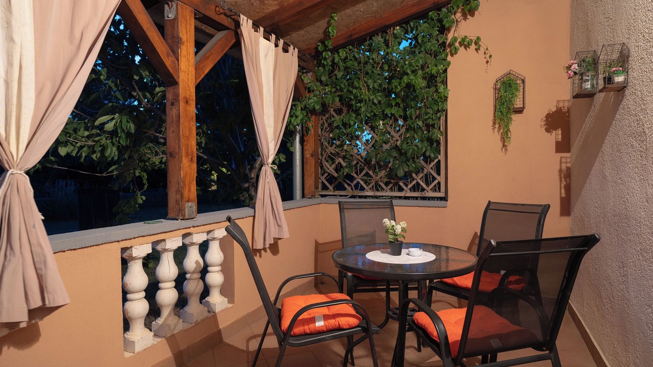Photo of Patio Balcony in Nin