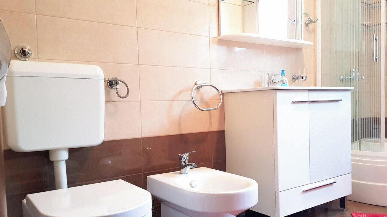 Photo of Bathroom in Opric