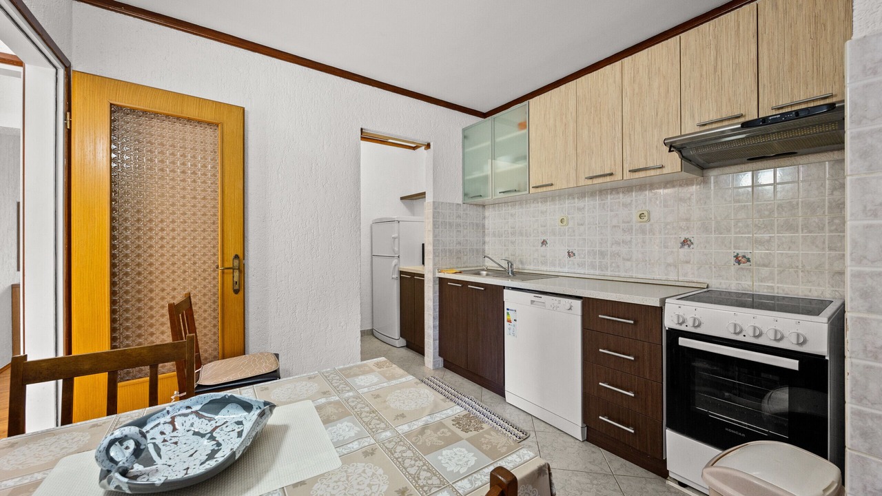 Photo of Kitchen in Suha Punta