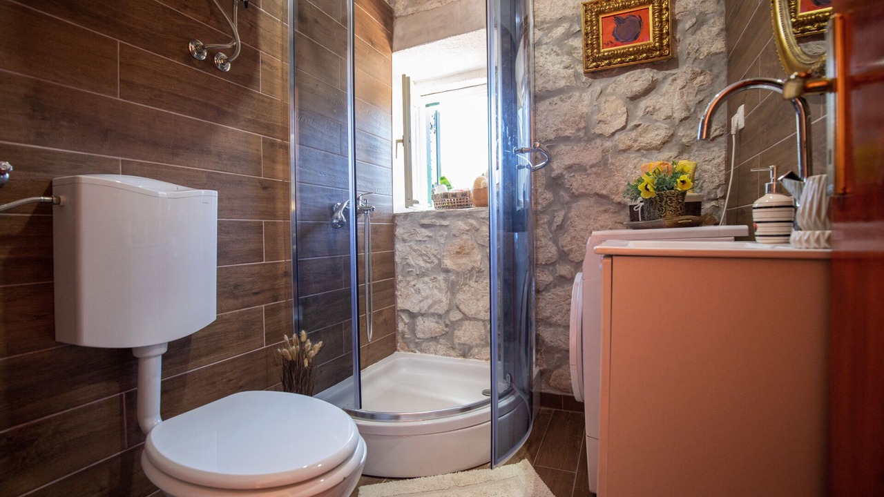 Photo of Bathroom in Ploce