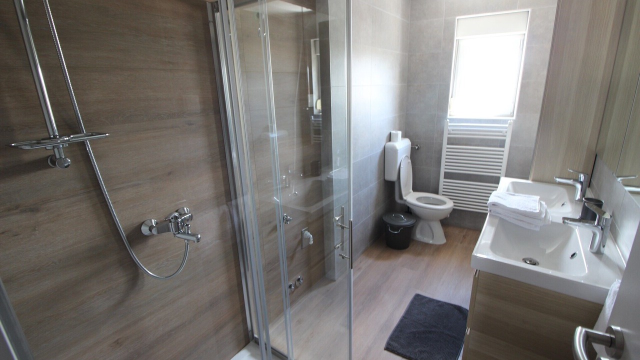 Photo of Bathroom in Seline