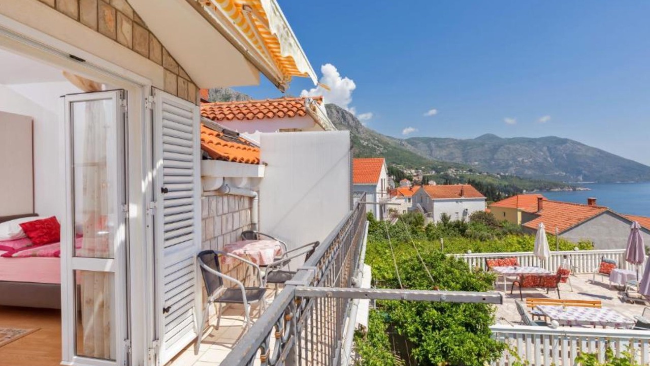 Photo of Patio Balcony in Brasina