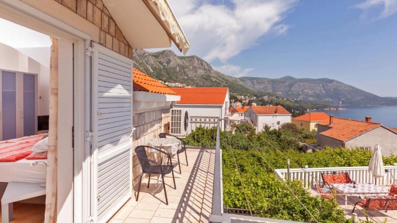 Photo of Patio Balcony in Brasina