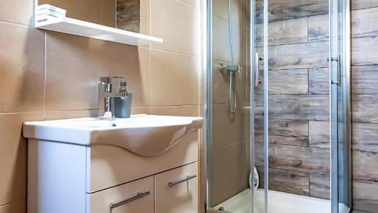 Photo of Bathroom in Aljmas