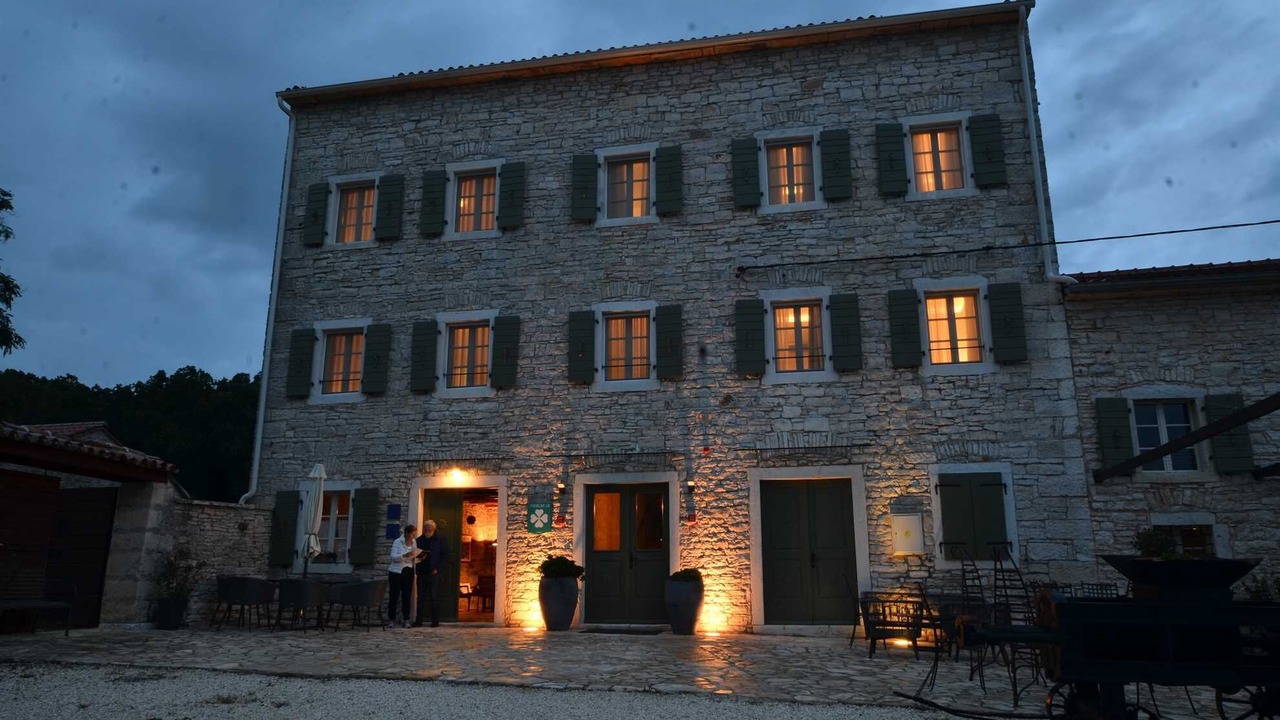 Photo of Outdoor in Golas
