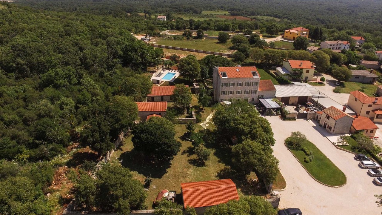 Photo of Outdoor in Golas