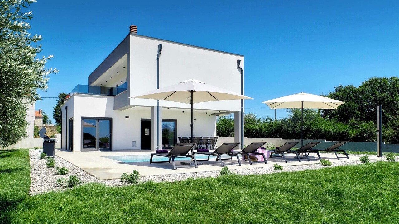 Photo of Outdoor in Loborika