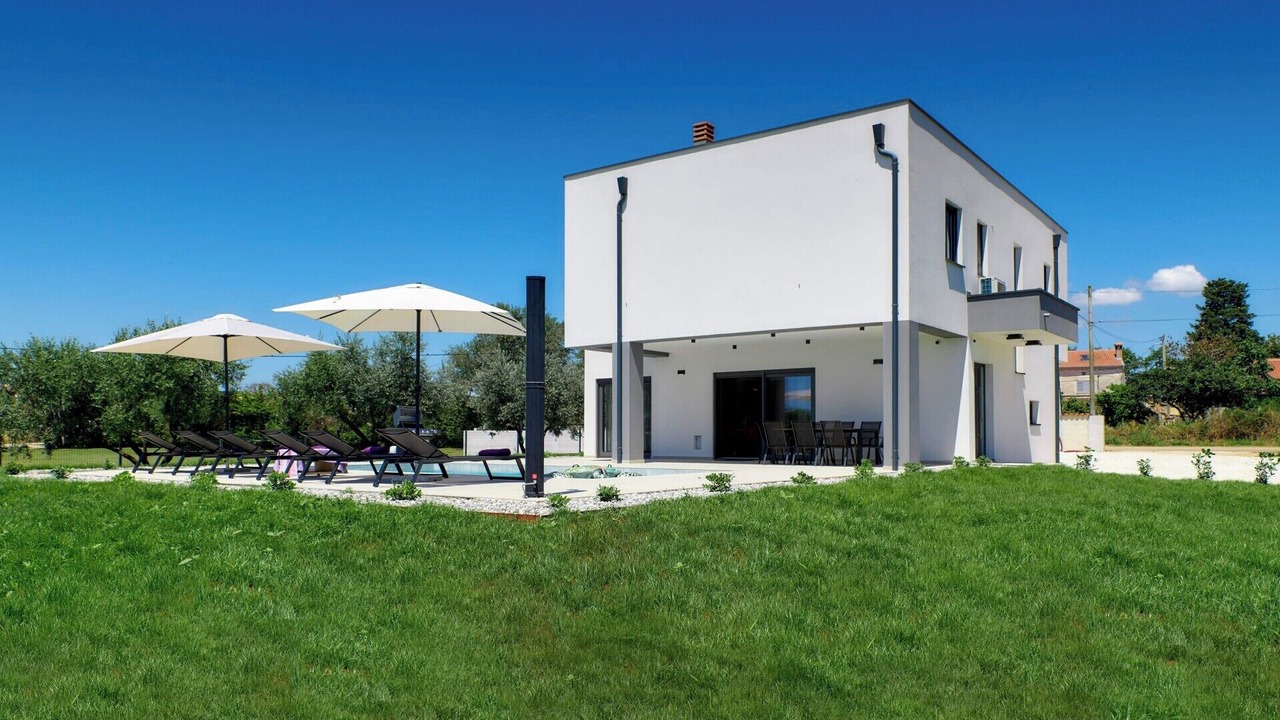 Photo of Outdoor in Loborika