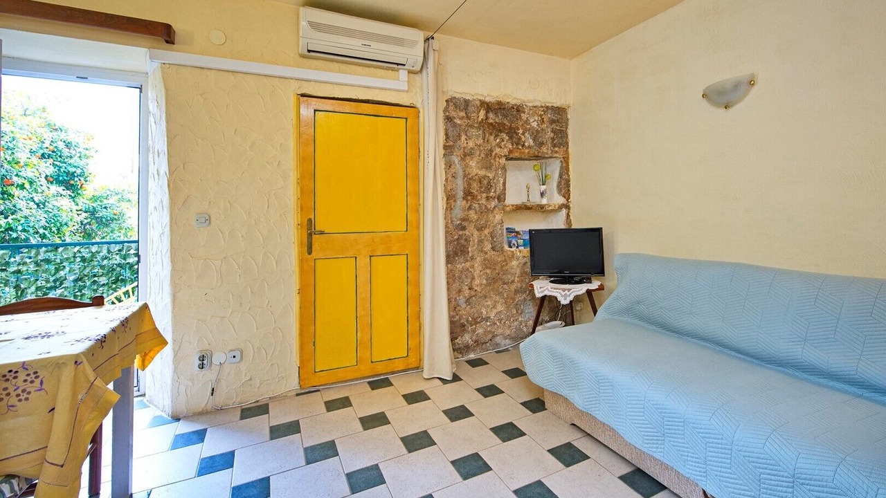 Photo of Livingroom in Trpanj
