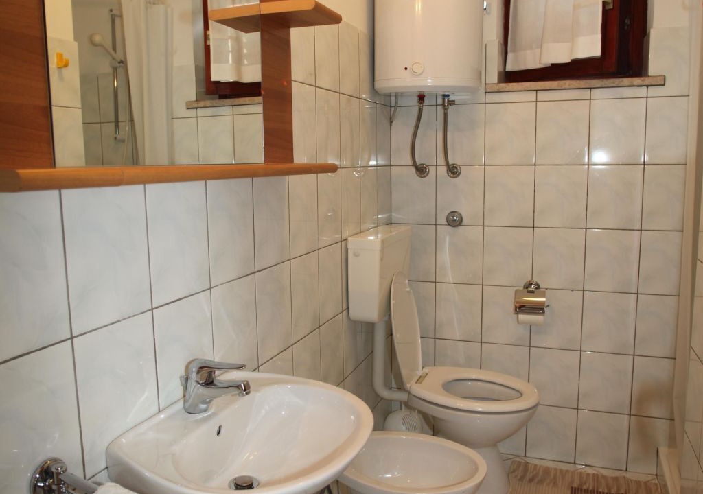 Photo of Bathroom in Cres
