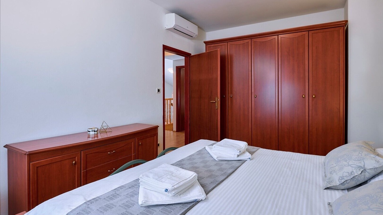 Photo of Bedroom in Heki
