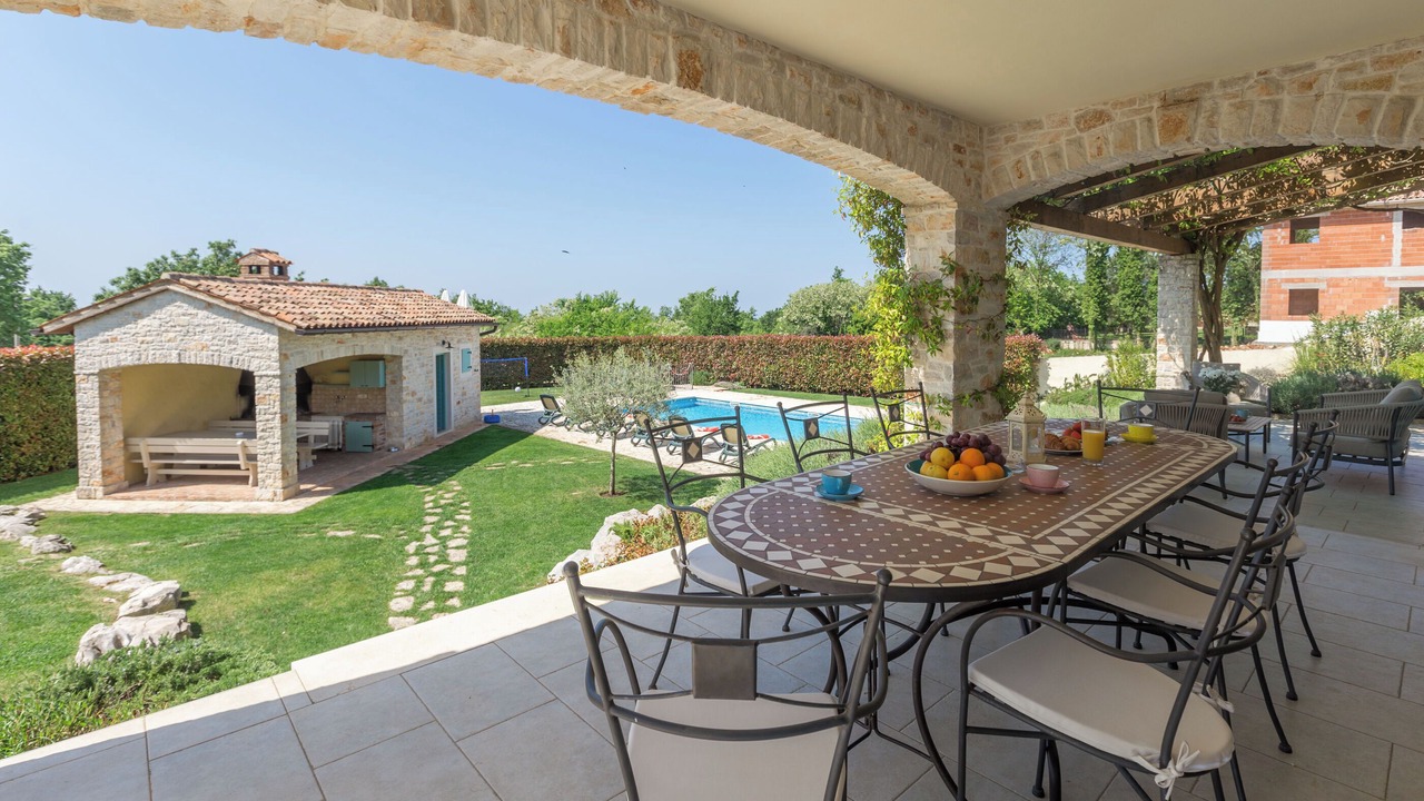 Photo of Outdoor in Heraki