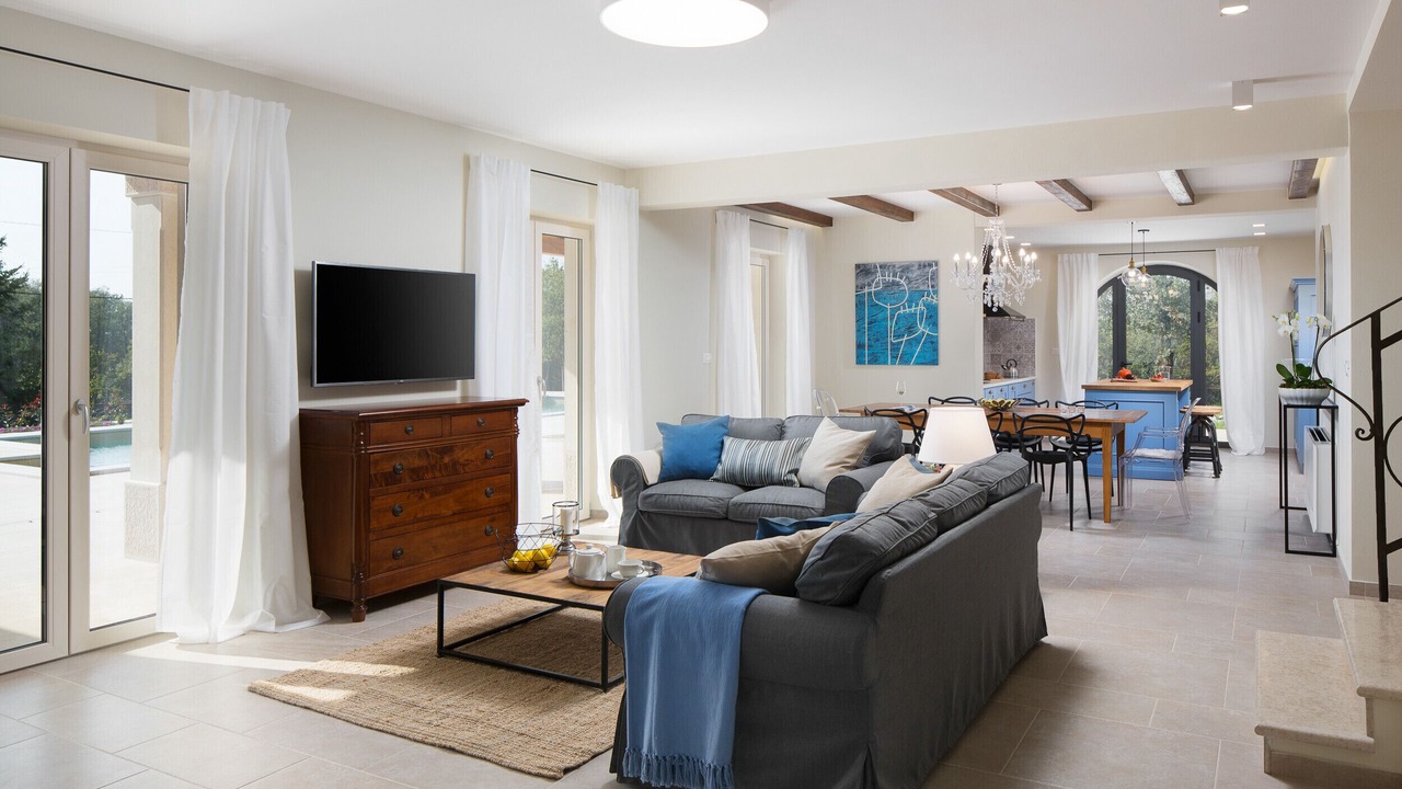 Photo of Livingroom in Tinjan