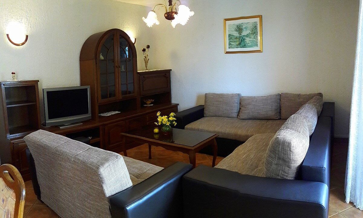 Photo of Livingroom in Gajana