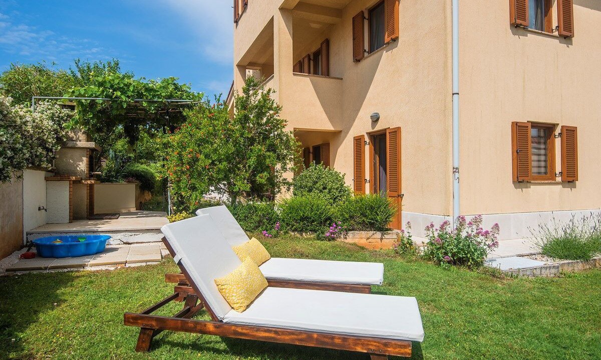 Photo of Patio Balcony in Vinkuran