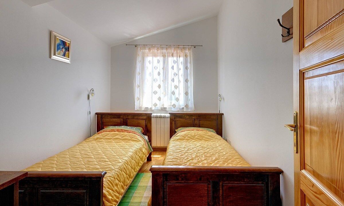 Photo of Bedroom in Gajana