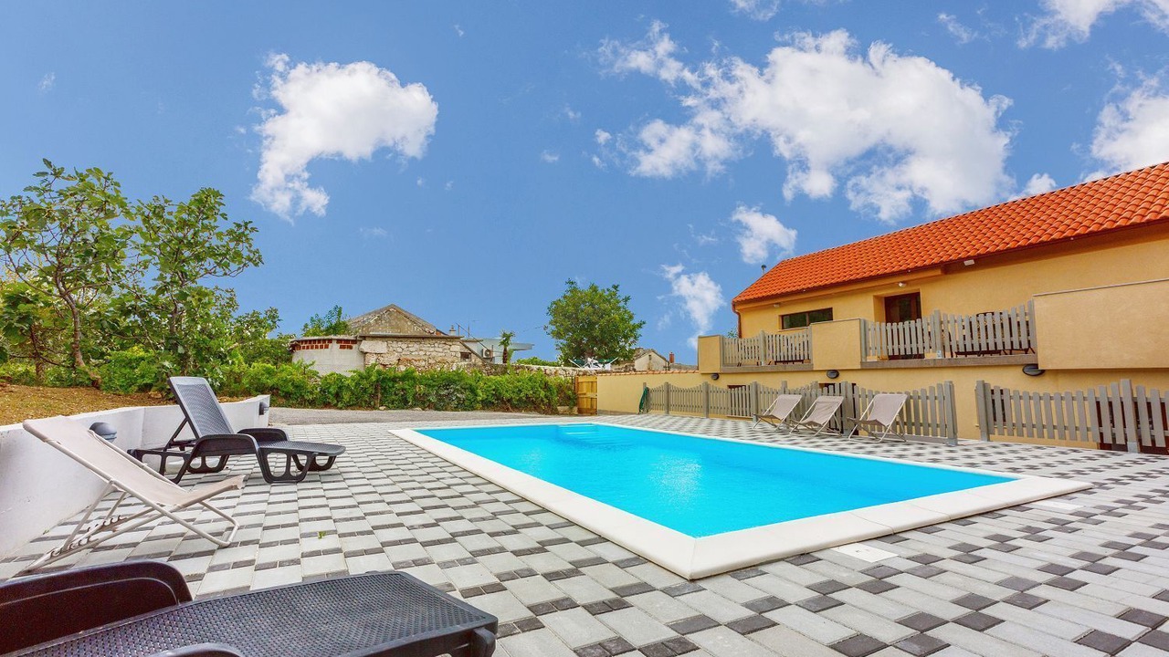 Photo of Outdoor in Bribir