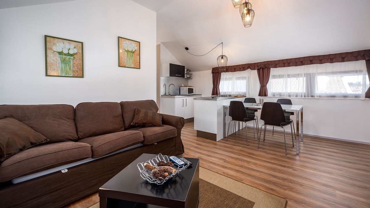Photo of Livingroom in Katoro