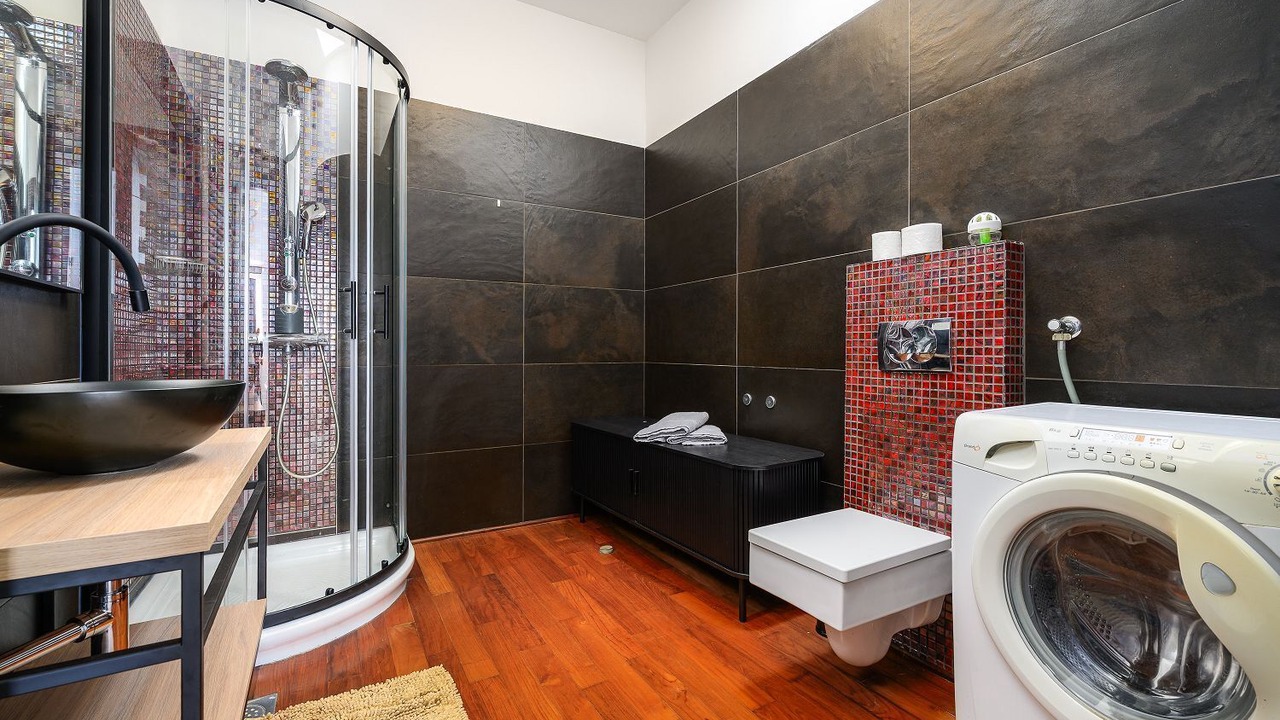 Photo of Bathroom in Katoro