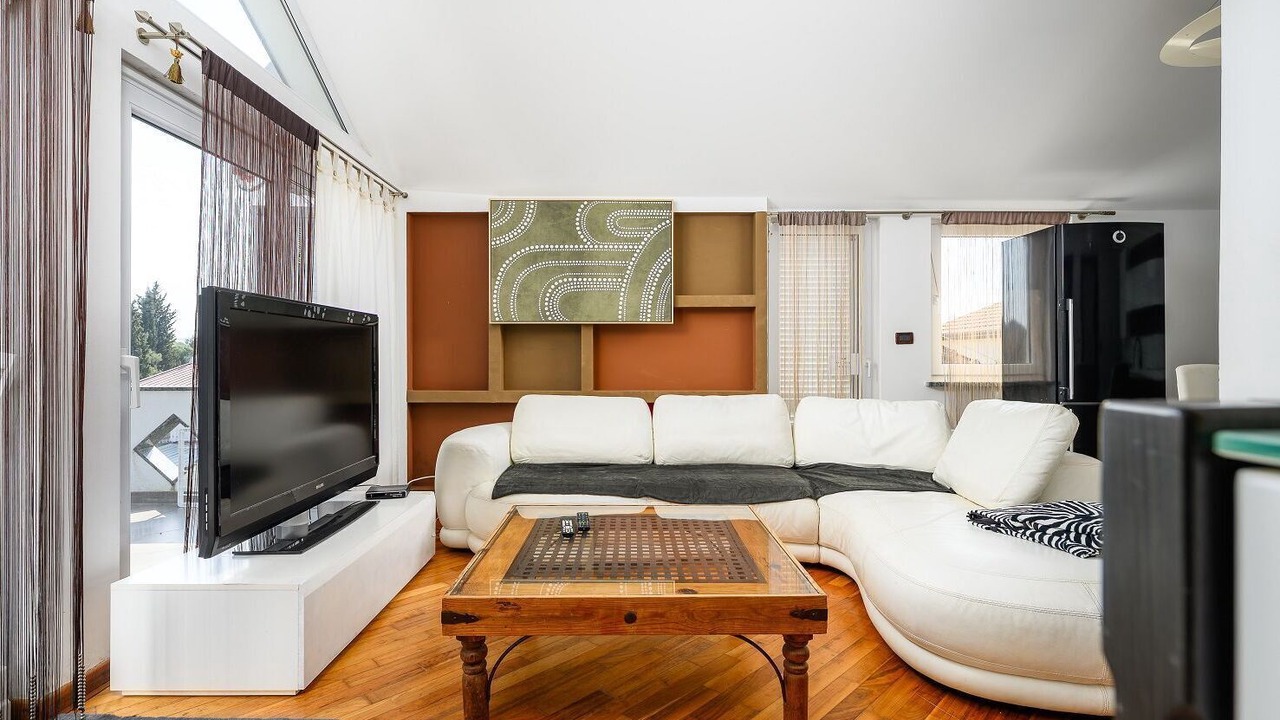 Photo of Livingroom in Katoro