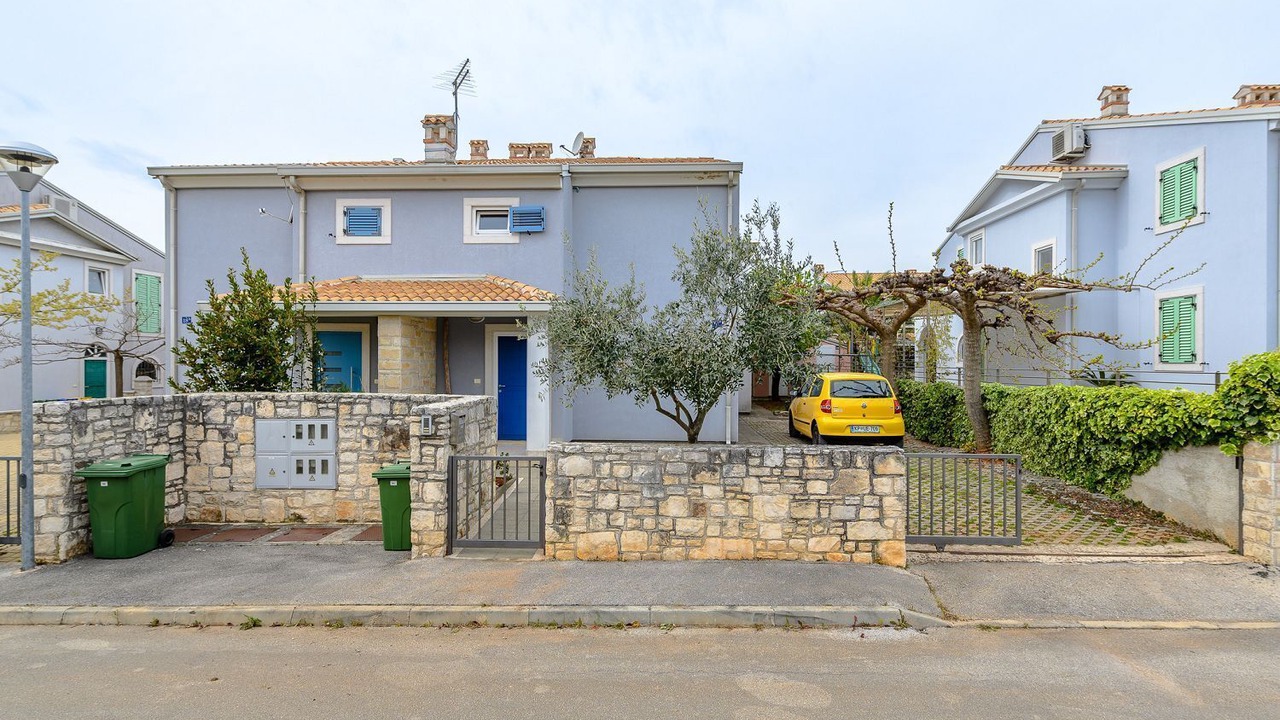 Photo of Outdoor in Basanija