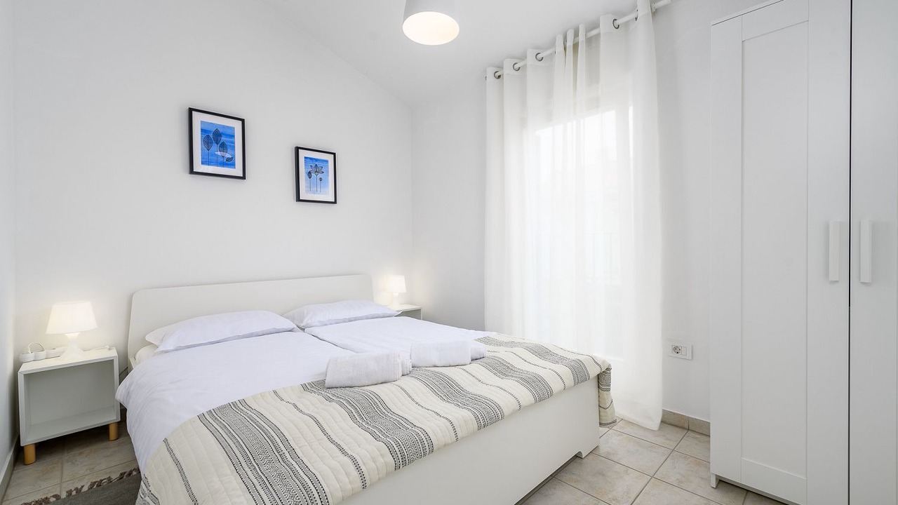 Photo of Bedroom in Basanija