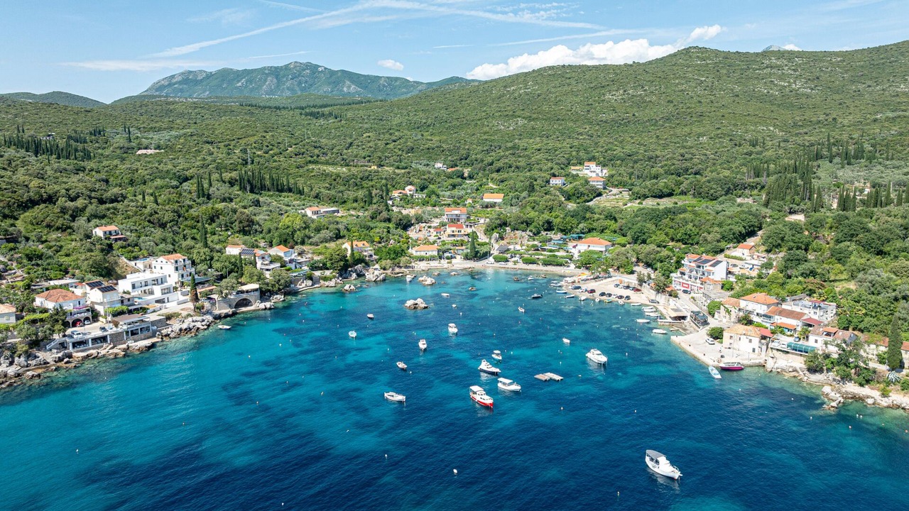 Photo of Outdoor in Molunat
