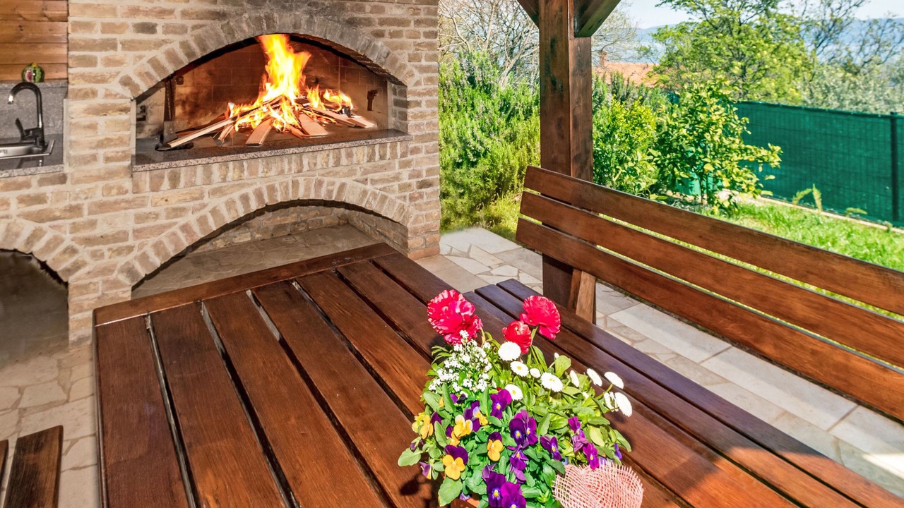 Photo of Outdoor in Ravni