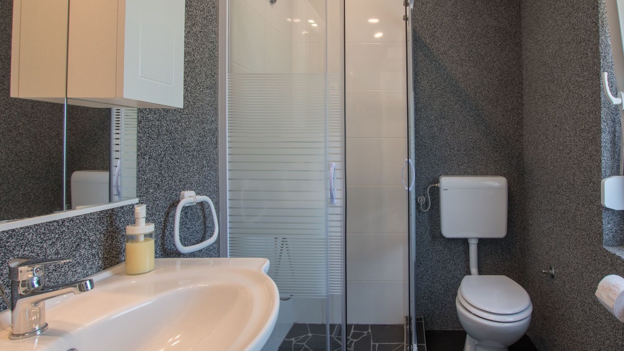 Photo of Bathroom in Radini