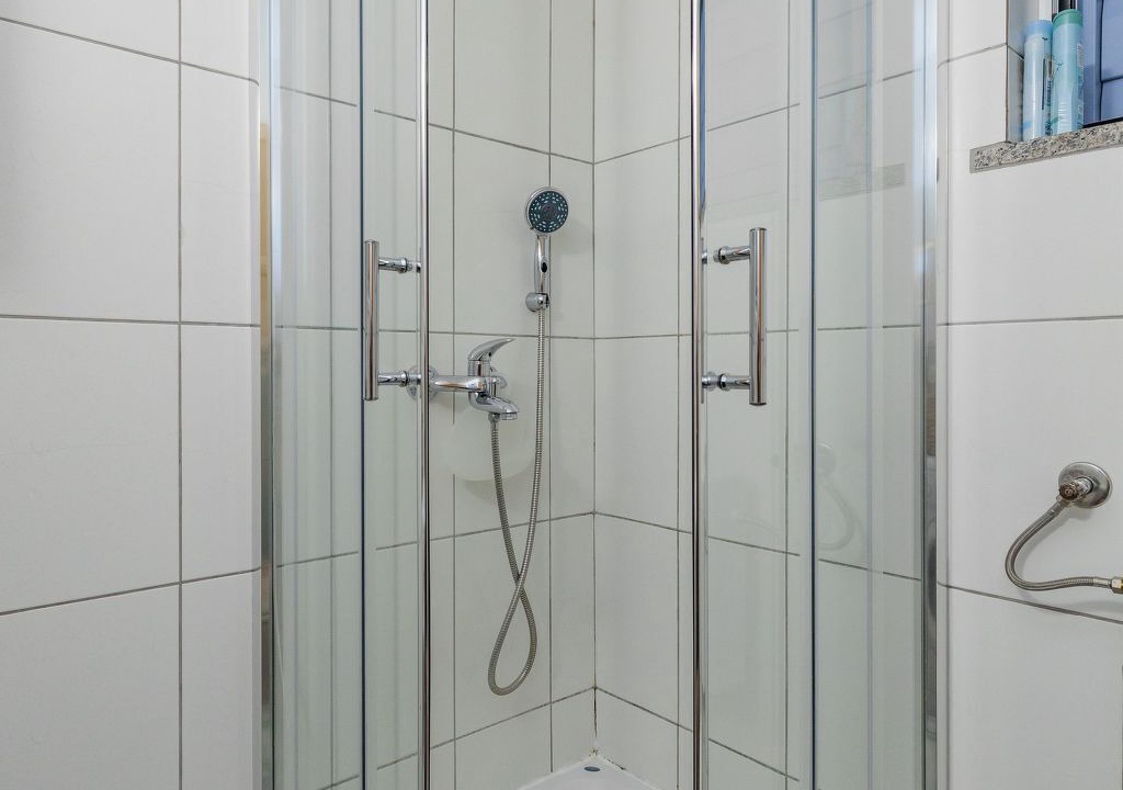 Photo of Bathroom in Preko