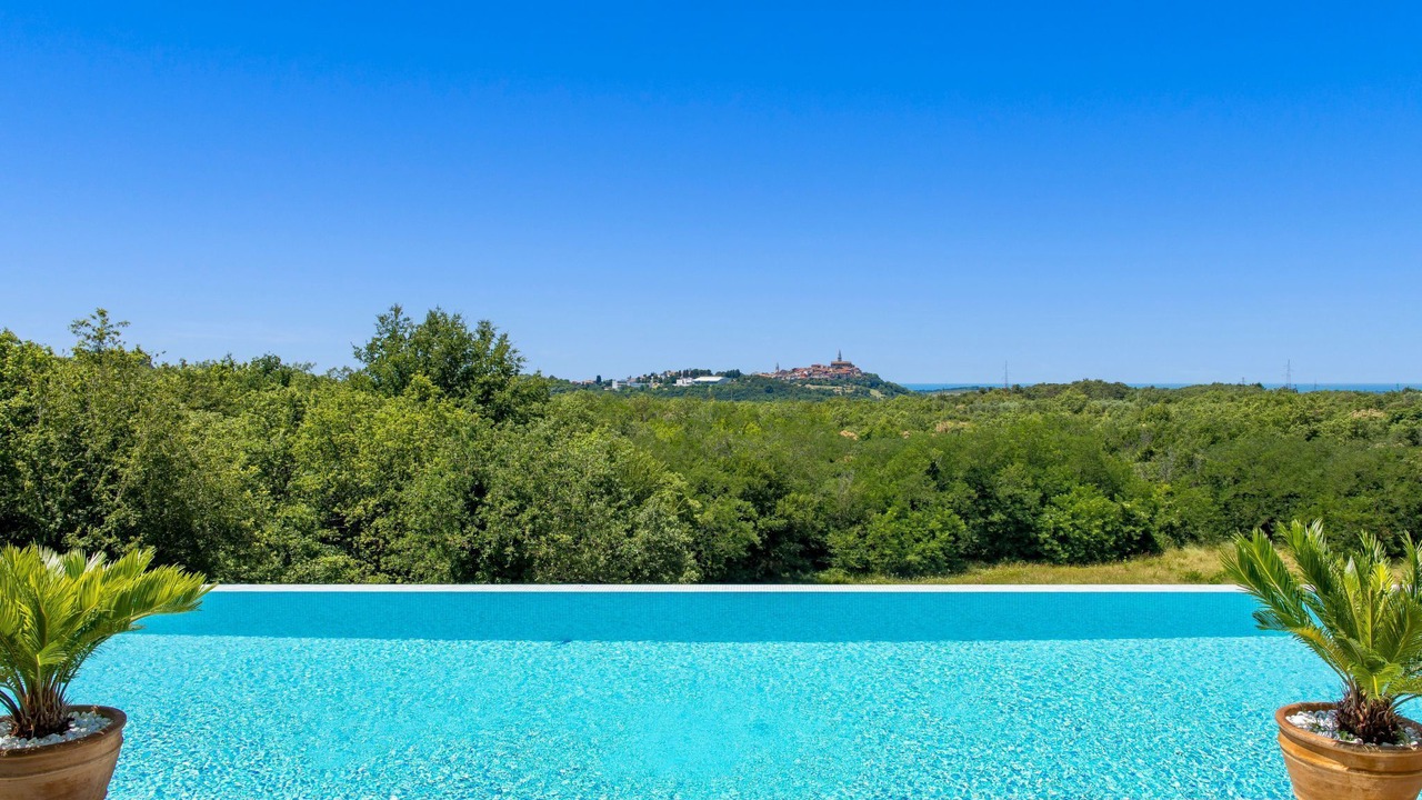 Photo of Outdoor in Bibali