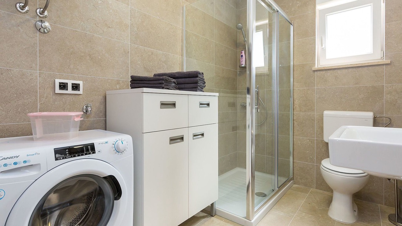 Photo of Bathroom in Fuskulin