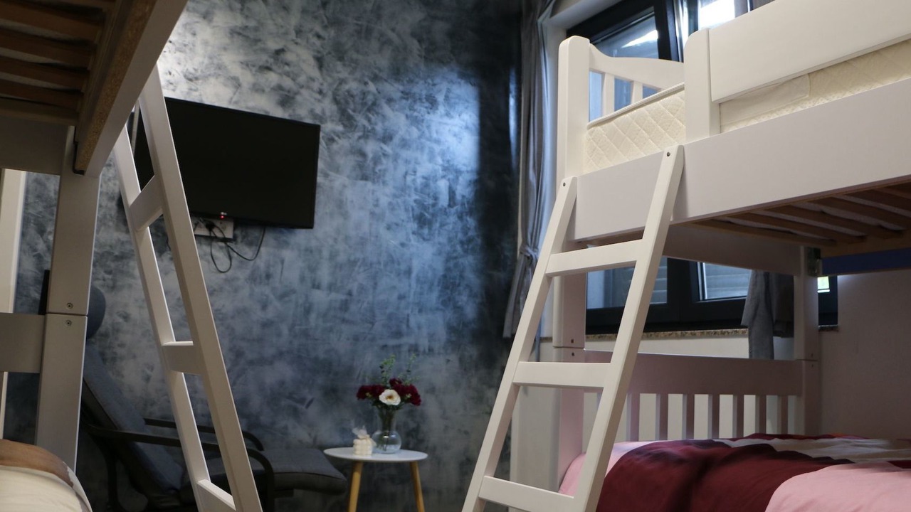 Photo of Bedroom in Sumber