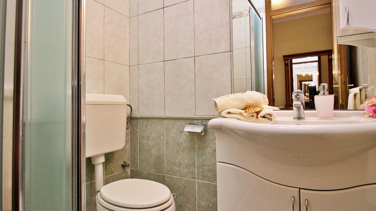 Photo of Bathroom in Soline