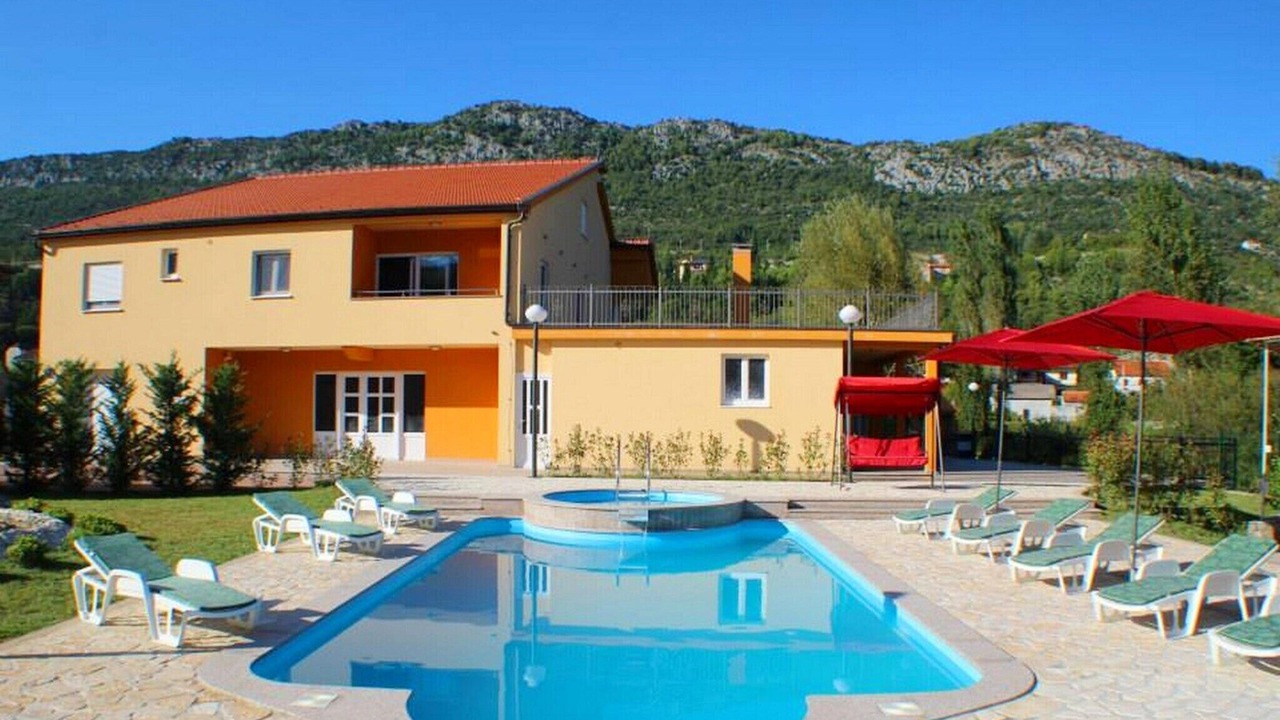 Photo of Outdoor in Dusina
