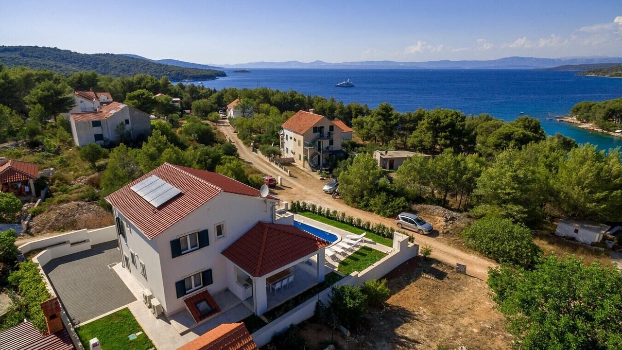 Photo of Outdoor in Cove Osibova (Milna)