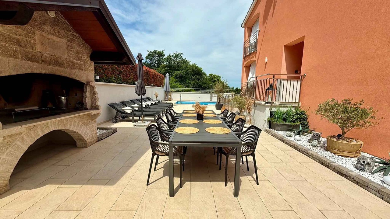 Photo of Outdoor in Mugeba